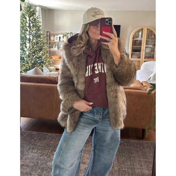 Abercrombie & Fitch Jackets & Blazers - Abercrombie & Fitch Shawl Collar Faux Fur Coat